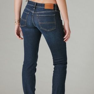 Lucky Brand Women’s Jeans 8/29 Dark Wash Brooke Jeans Straight Leg